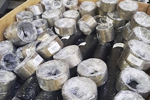 Поступление пальцев и втулок на склад ВЕЖА-строительные машины